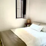 Apartamento Tranquilo En Barrio Bohemio